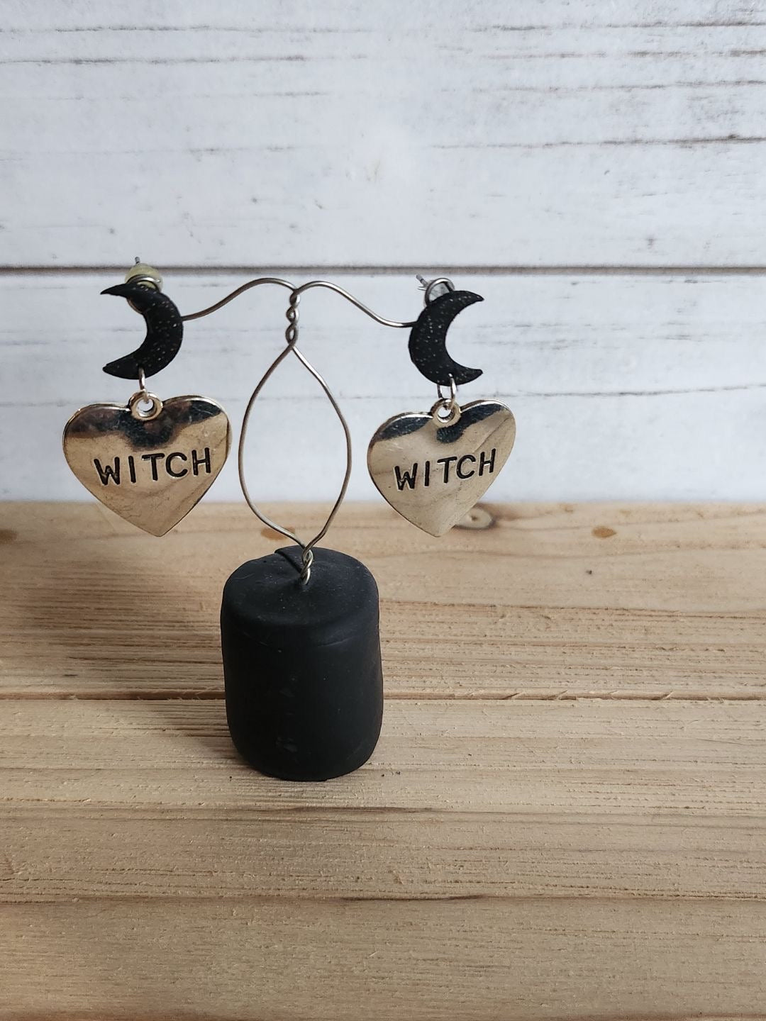 Witch Dangle