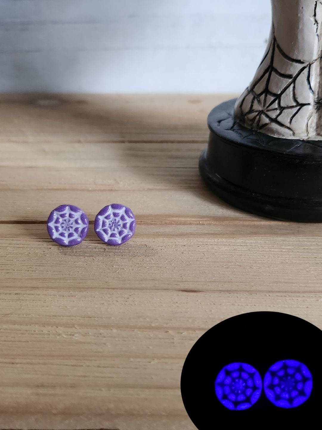 Spiderweb Studs