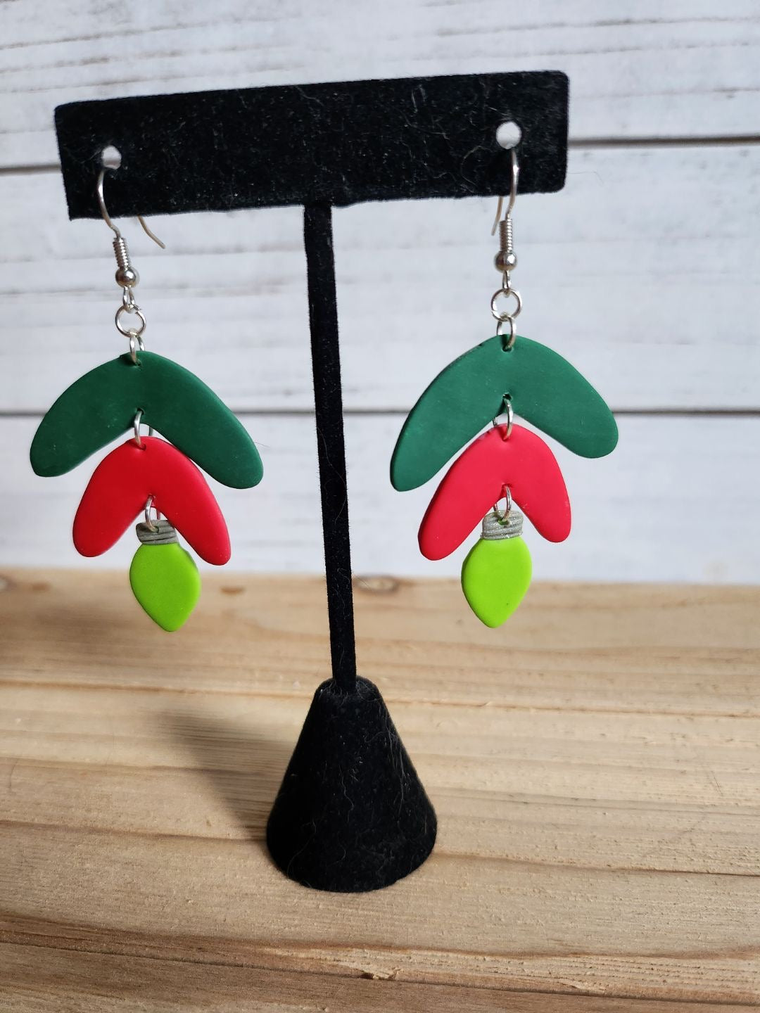 Triple leaf Christmas light dangle