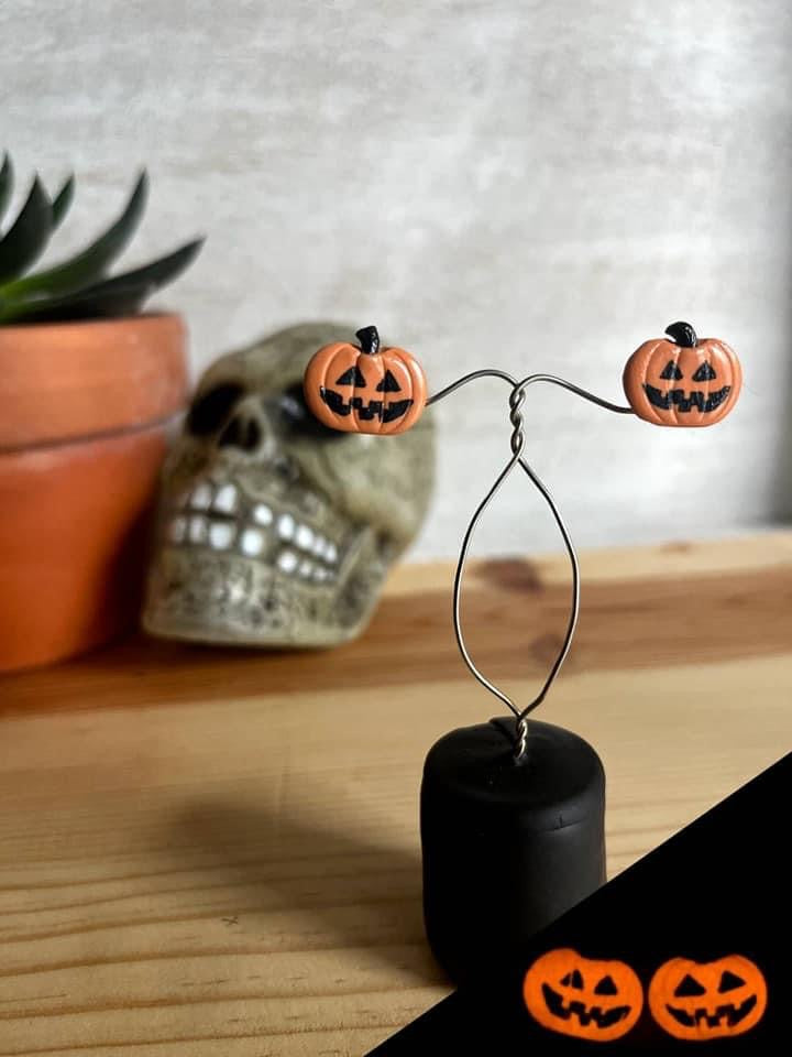 Jack-O-Lantern Stud