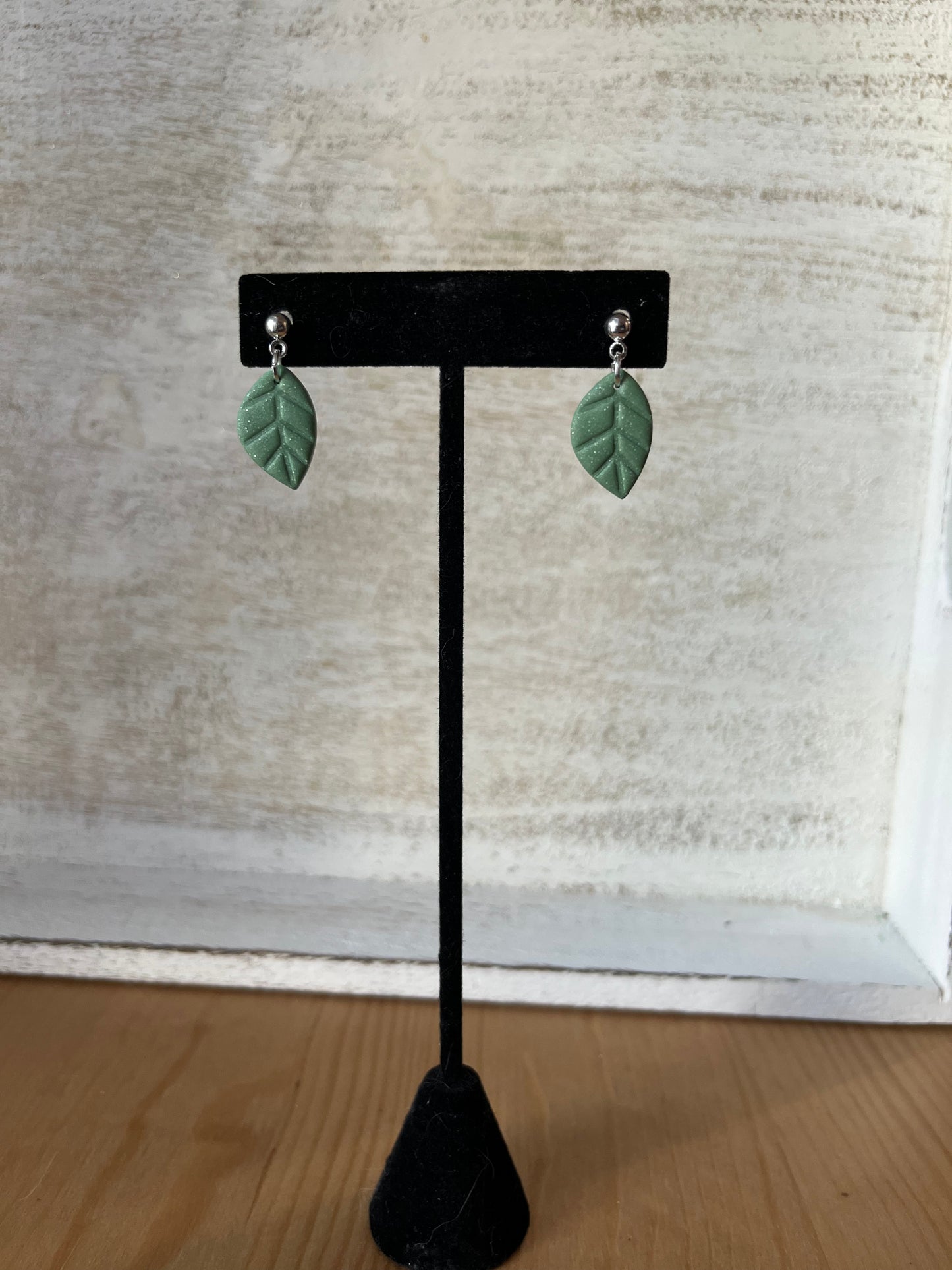 Leaf Dangle
