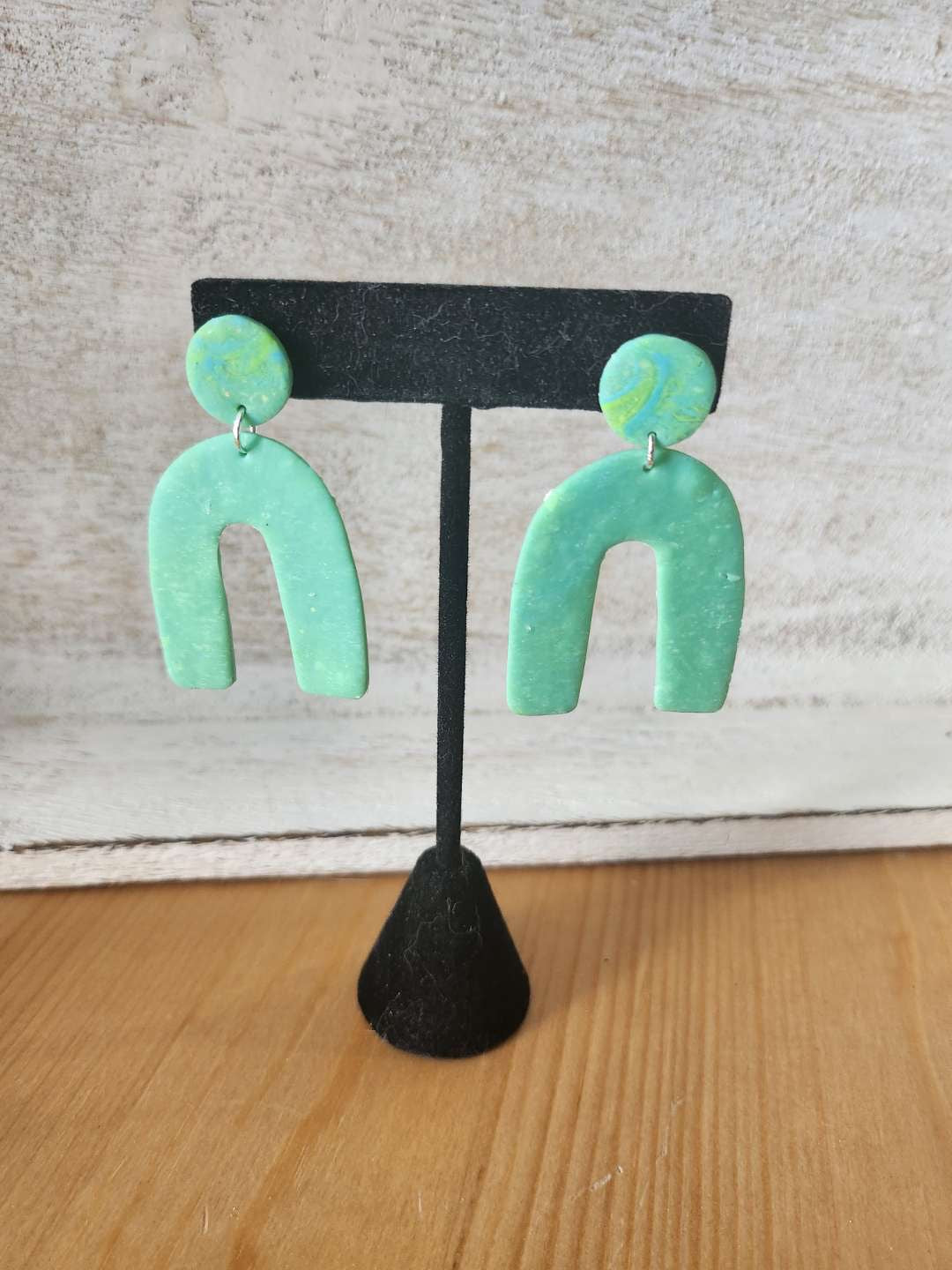 Arch Dangle